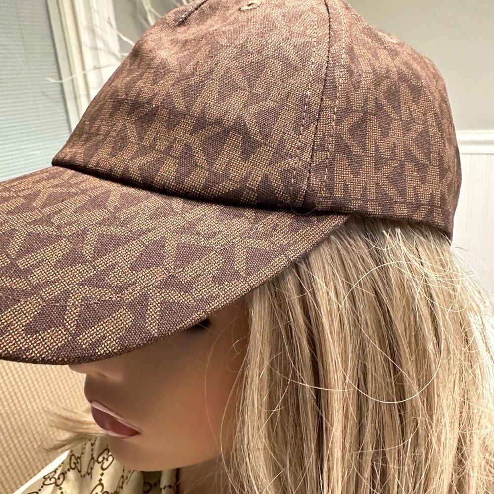 MK SIGNATURE LOGO BASEBALL Cap - Picture 4 of 7